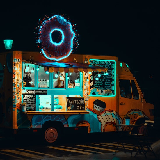 How to Start a Food Truck Business to Boost Your Income