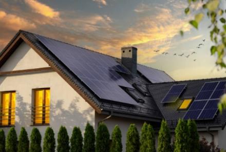 How Many Solar Panels Do I Need to Power a House?